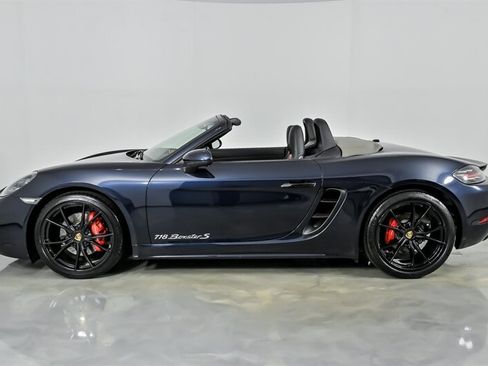 Used 2018 Porsche 718 Boxster S RWD image 6