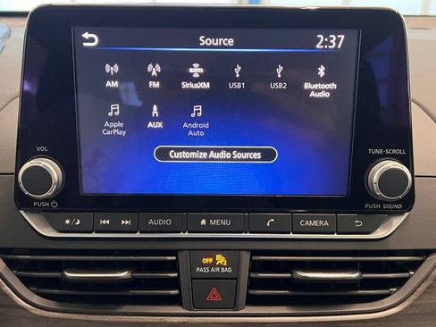 Used 2025 Nissan Altima 2.5 SV FWD image 21