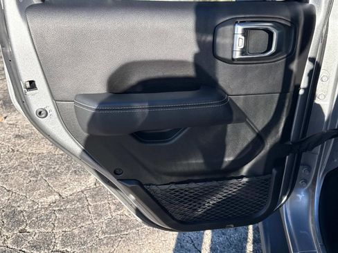 Used 2019 Jeep Wrangler Unlimited Sahara w/ Quick Order Package 24M Moab image 11