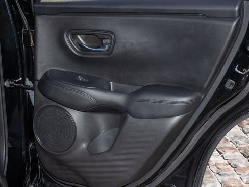 Certified 2023 Honda HR-V LX image 12