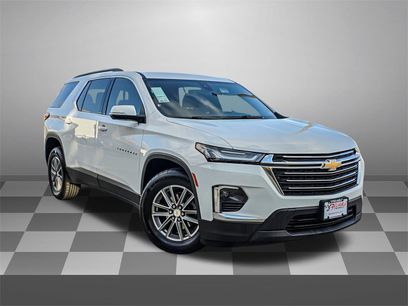 Used 2023 Chevrolet Traverse LT