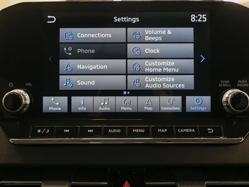 Used 2024 Mitsubishi Outlander 4WD Plug-In Hybrid image 31