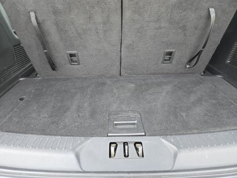 Used 2023 Ford Explorer XLT w/ Equipment Group 202A image 31