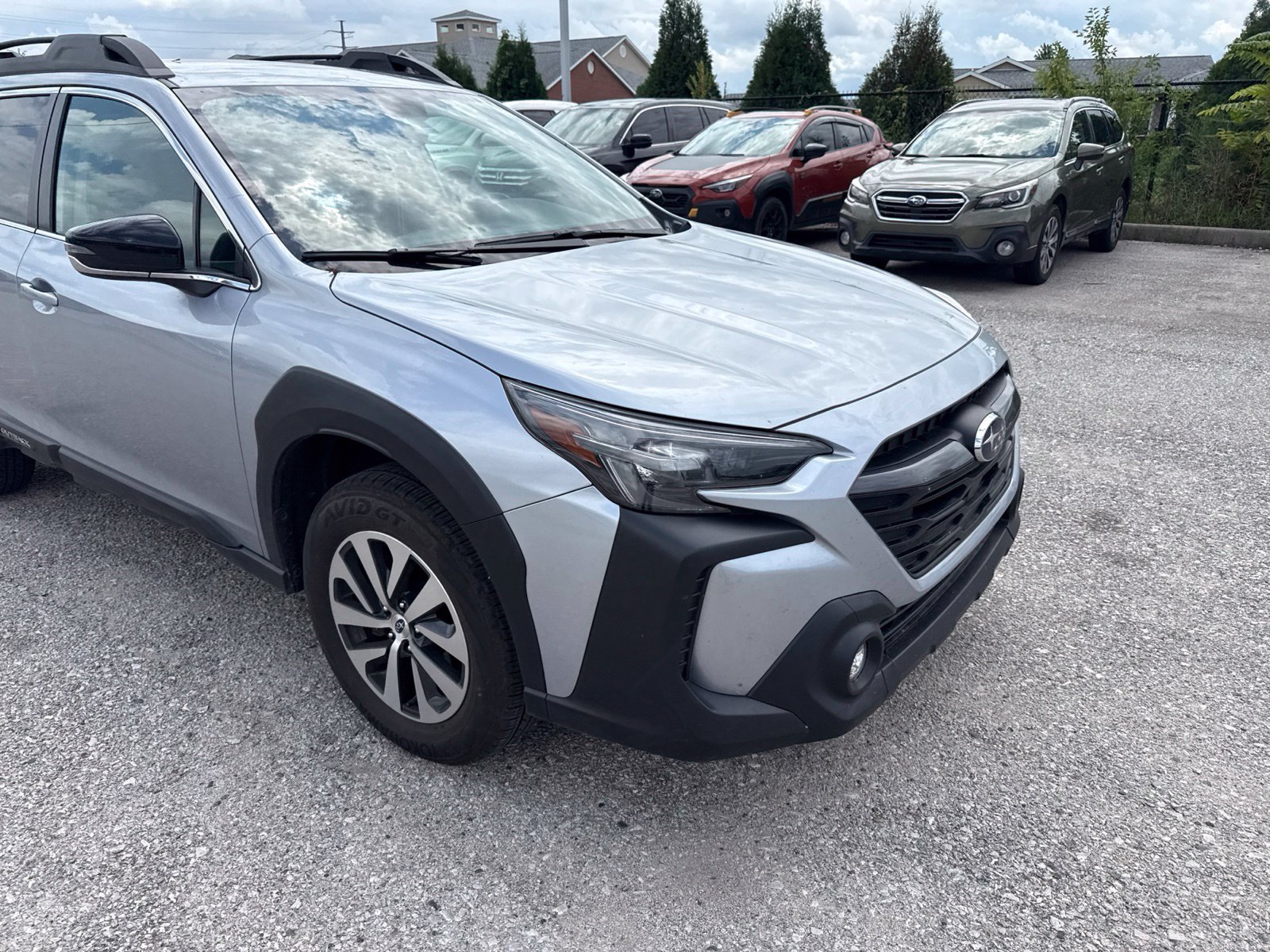 Certified 2024 Subaru Outback Premium AWD/4WD image 22