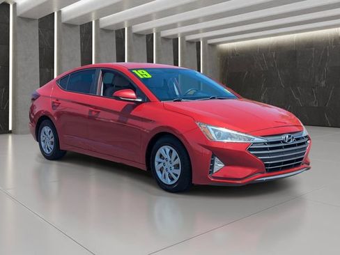 Used 2019 Hyundai Elantra SE FWD image 8