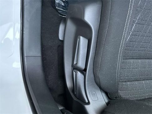 New 2026 Honda HR-V LX image 18