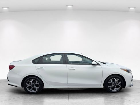 Used 2020 Kia Forte LXS FWD image 7