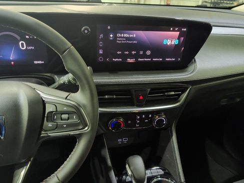 Certified 2024 Buick Encore GX Preferred image 19