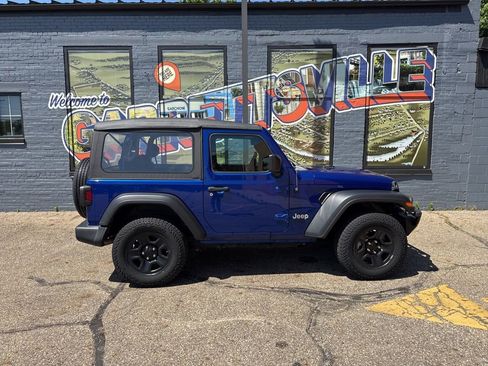 Used 2020 Jeep Wrangler Sport AWD/4WD image 27