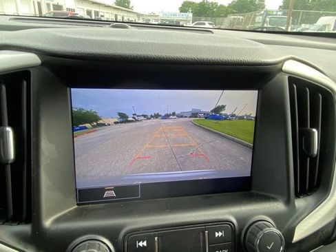 Used 2022 GMC Terrain SLT FWD image 26