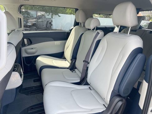 New 2026 Kia Carnival EX image 49