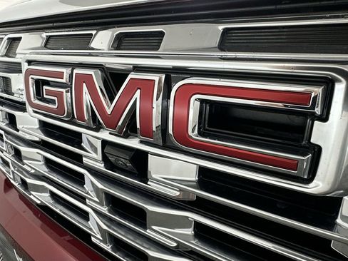 New 2026 GMC Terrain Denali w/ LPO, Floor Liner Package image 30