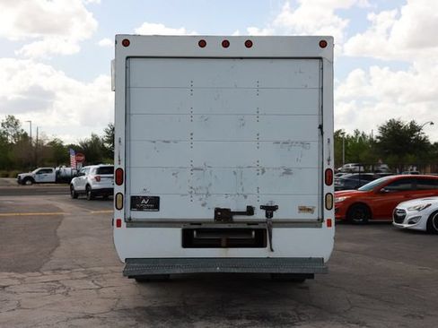 Used 2012 Chevrolet Express 3500 Extended RWD image 10