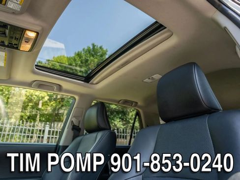 Used 2015 Toyota 4Runner Limited AWD/4WD image 12