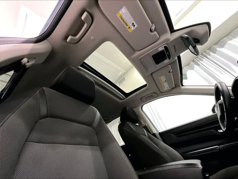 Used 2024 Honda CR-V EX image 22