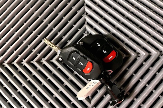 Used 2023 Jeep Gladiator Mojave w/ LED Lighting Group AWD/4WD image 12