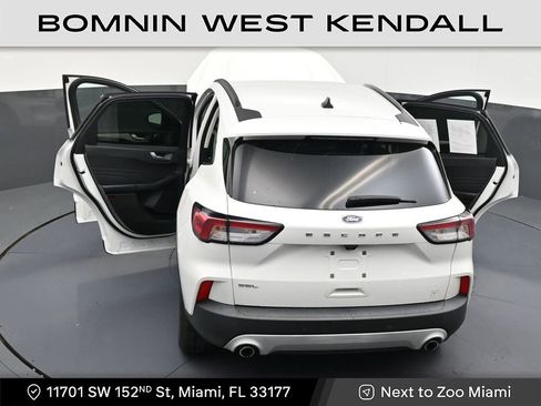 Used 2021 Ford Escape SEL w/ Technology Package image 32