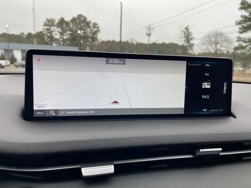 Used 2025 Genesis GV70 2.5T image 12