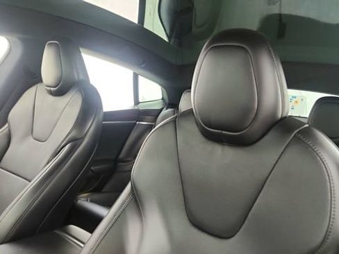 Used 2021 Tesla Model S Plaid image 33