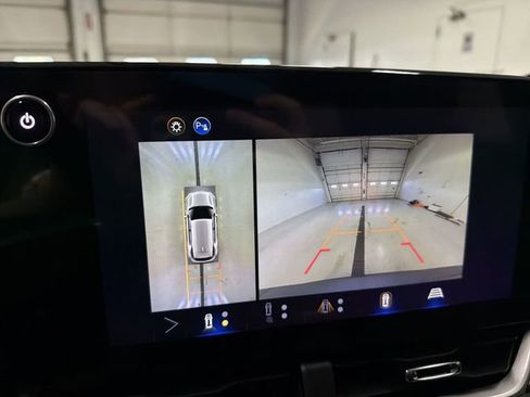 New 2026 Chevrolet Equinox LT w/ Safety and Technology Package AWD/4WD image 25