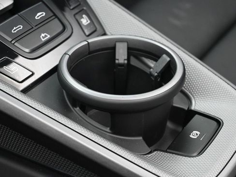 Used 2025 Porsche 911 Carrera image 24