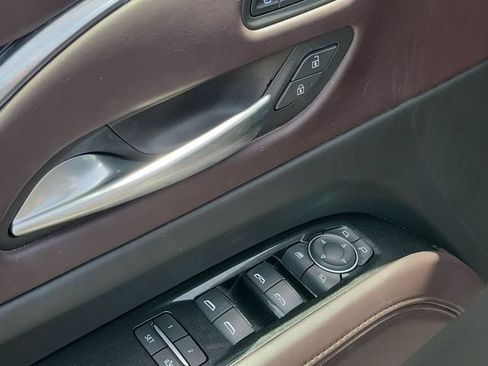 Certified 2022 Cadillac Escalade Premium Luxury Platinum AWD/4WD image 26