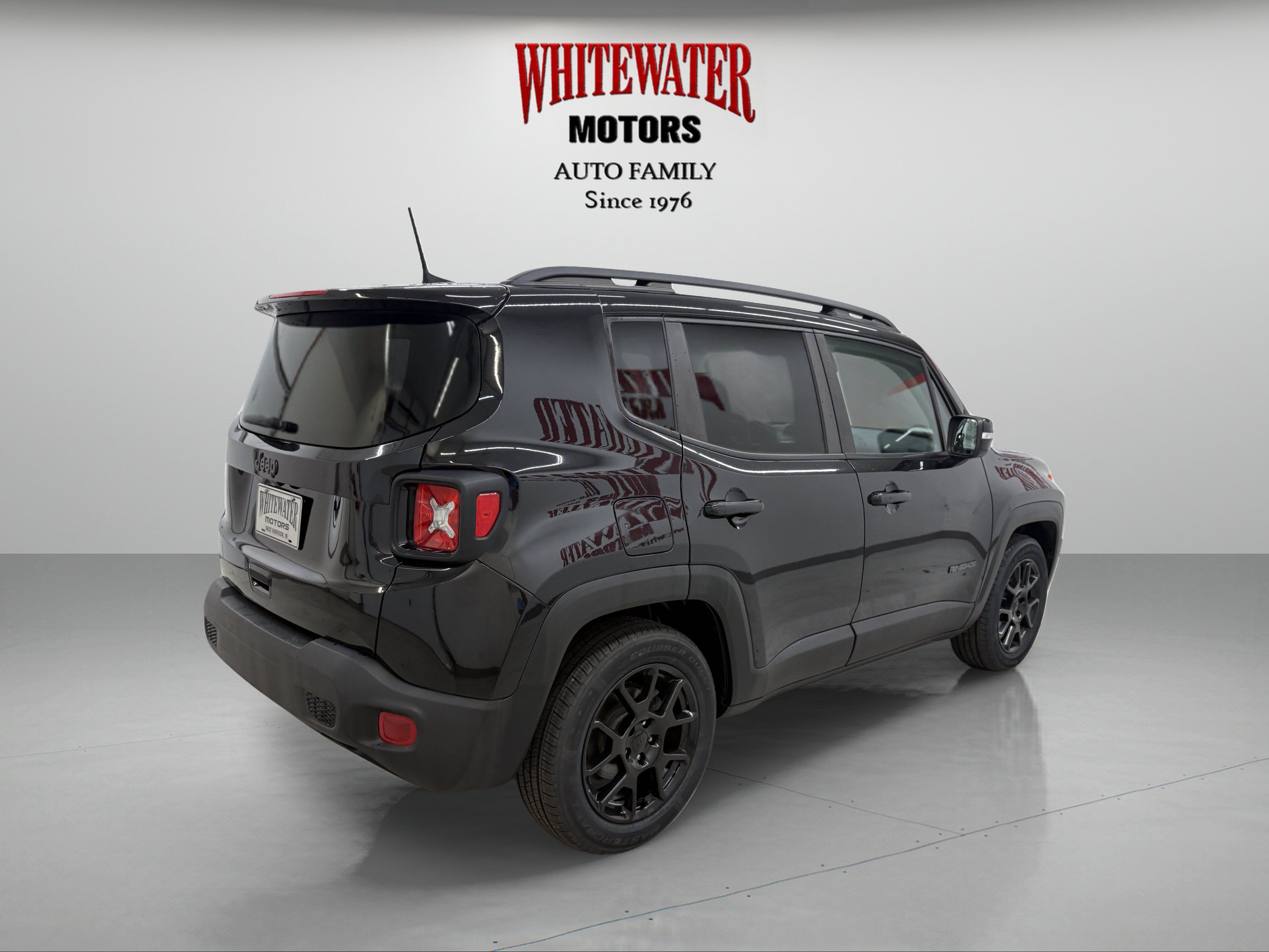 Used 2019 Jeep Renegade Altitude w/ Quick Order Package 2XM FWD image 4