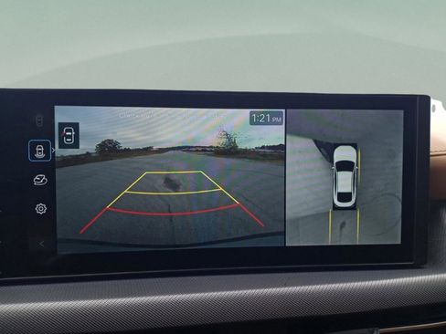 Used 2025 Hyundai Sonata Limited image 16