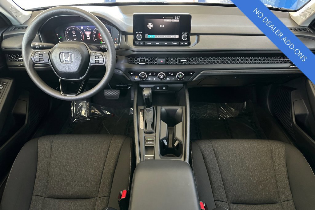 Certified 2025 Honda Accord SE image 15