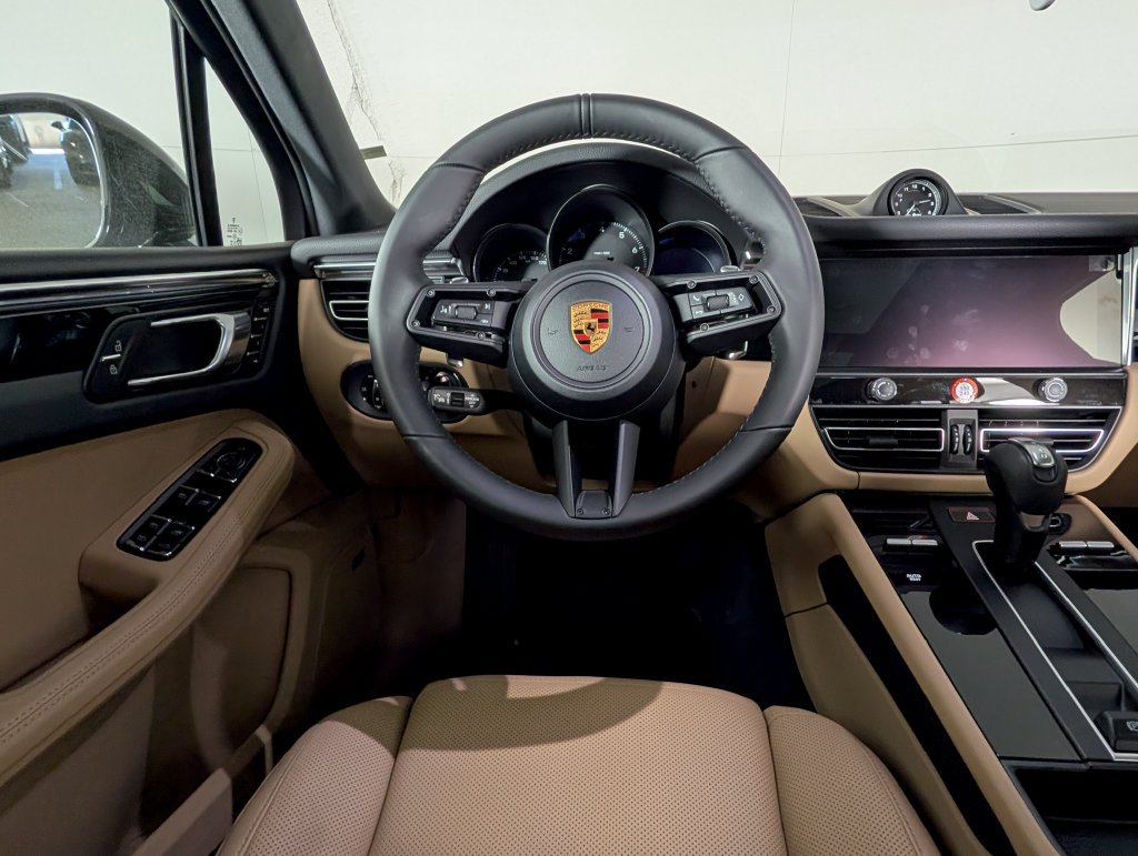 New 2026 Porsche Macan AWD/4WD image 21