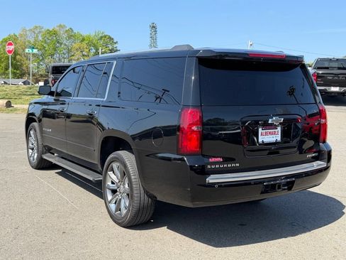Used 2019 Chevrolet Suburban Premier AWD/4WD image 7