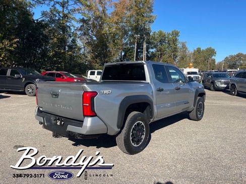 Used 2024 Toyota Tacoma 4x4 Double Cab image 19