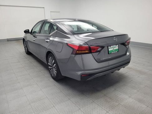 Used 2025 Nissan Altima 2.5 SV FWD image 5