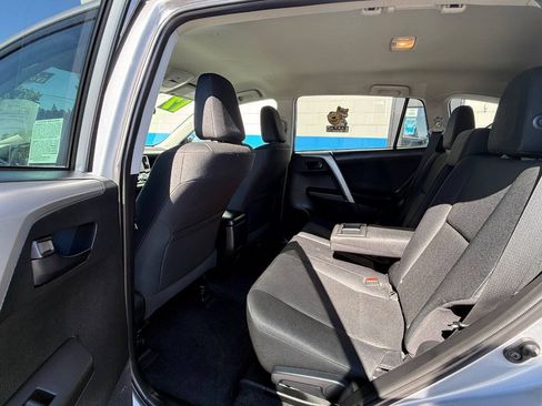 Used 2017 Toyota RAV4 LE w/ All Weather Liner Package FWD image 15