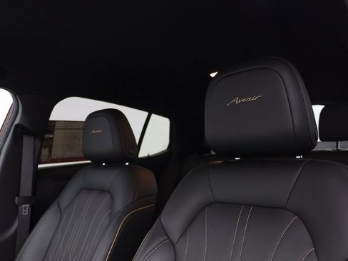 Used 2025 Buick Envista Avenir image 12