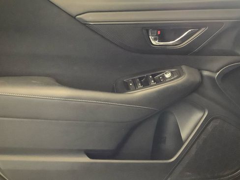 Used 2020 Subaru Outback Premium image 6