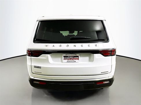 Used 2022 Jeep Wagoneer Series III w/ Premium Group I image 6