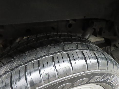 Used 2019 Ford F150 XLT w/ Equipment Group 302A Luxury image 31