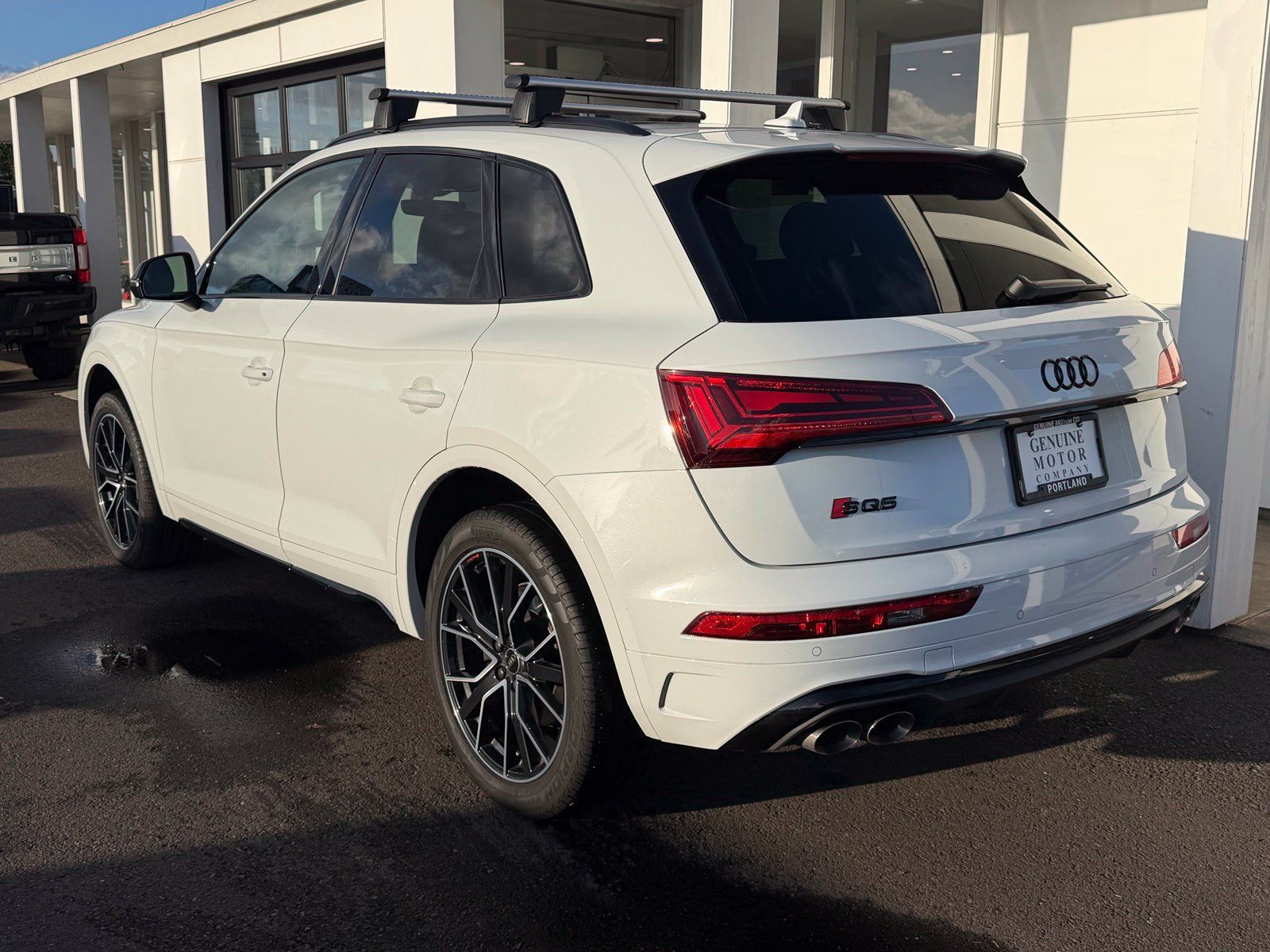 Used 2022 Audi SQ5 Premium Plus AWD/4WD image 3