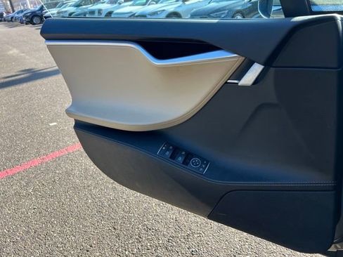 Used 2016 Tesla Model S 70D image 20