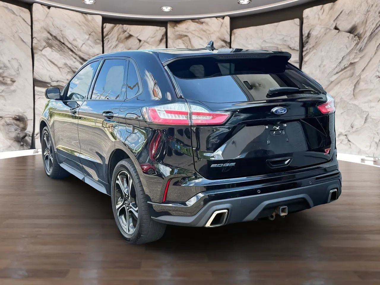 Used 2019 Ford Edge ST w/ Convenience Package AWD/4WD image 5