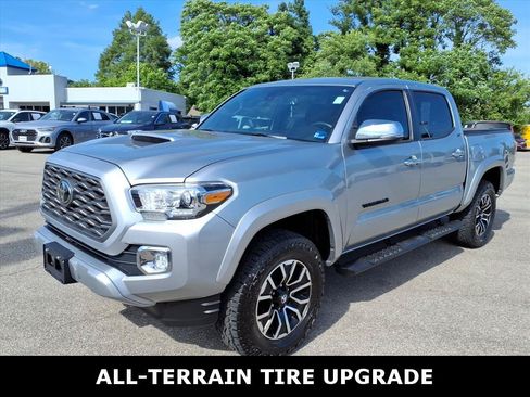 Used 2023 Toyota Tacoma TRD Sport w/ Technology Package AWD/4WD image 6
