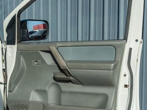 Used 2006 Nissan Titan XE w/ (W04) Preferred Pkg image 40