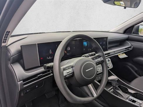 Used 2026 Hyundai Tucson SE FWD image 11
