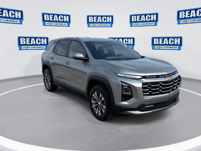 Used 2026 Chevrolet Equinox LT w/ Convenience Package II FWD image 2