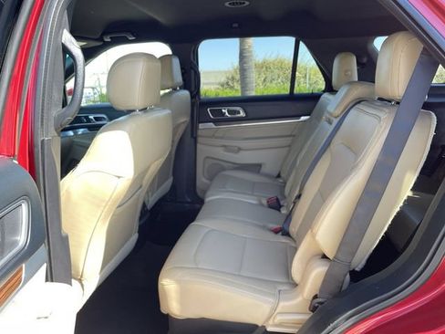 Used 2016 Ford Explorer Limited w/ Equipment Group 301A AWD/4WD image 24