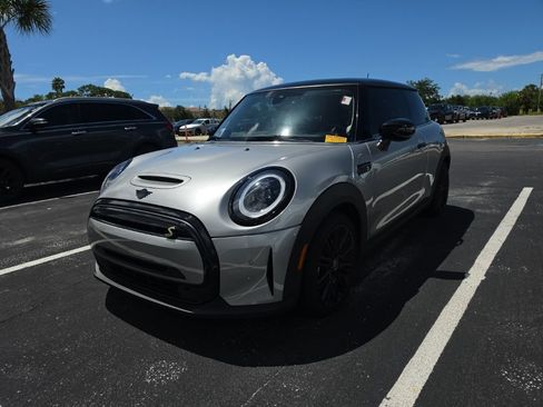 Used 2024 MINI Cooper SE FWD image 5