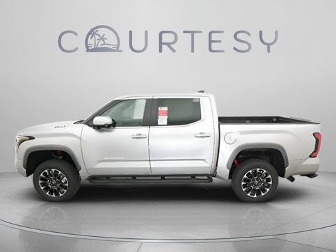 New 2025 Toyota Tundra Limited AWD/4WD image 5