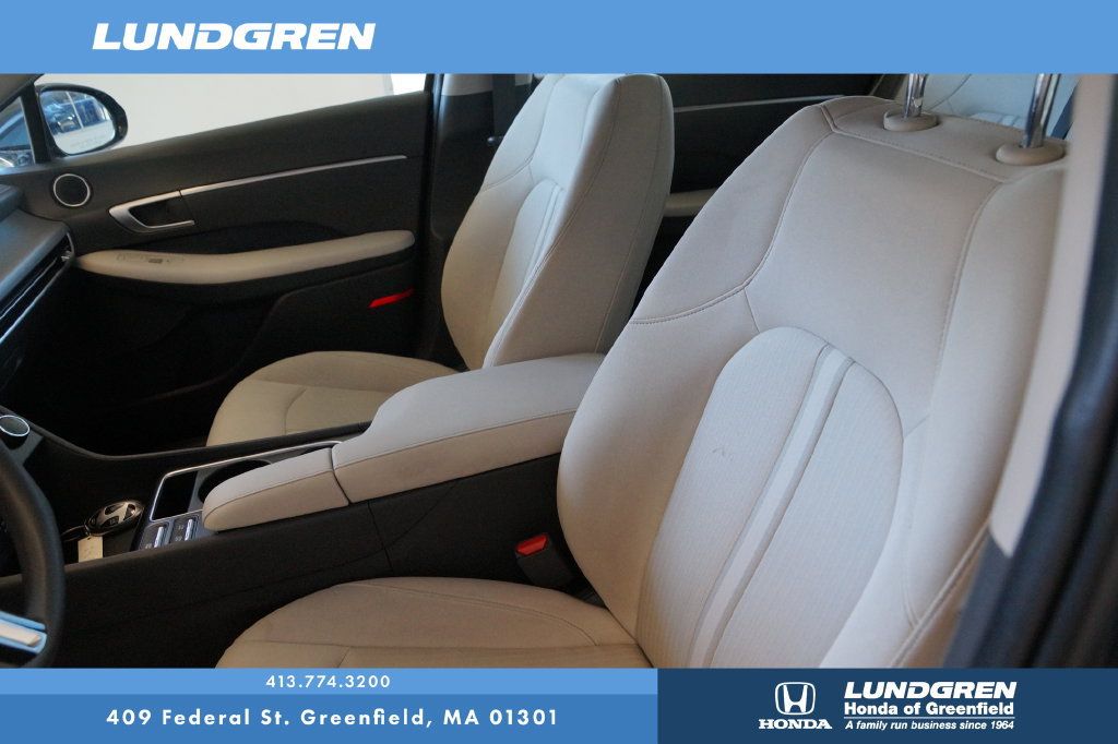 Used 2025 Hyundai Sonata SEL FWD image 13