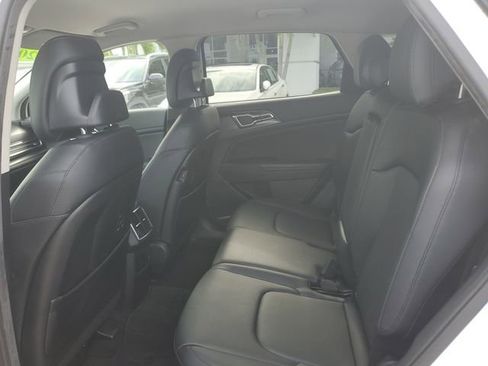 Certified 2023 Kia Sportage EX FWD image 7